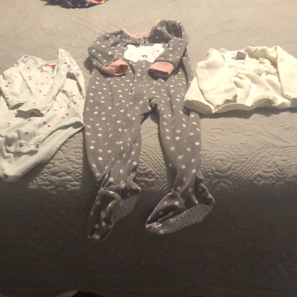 This is a lot of girls clothes. 3 pieces are included.